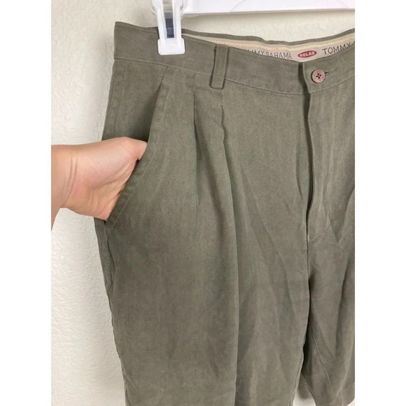 Tommy Bahama Green Silk Shorts Size 34 - Picture 2 of 8